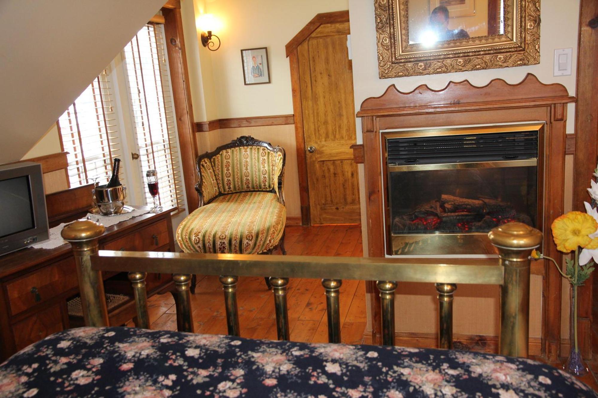 B&B Les Deux Pignons Petit-Saguenay Room photo