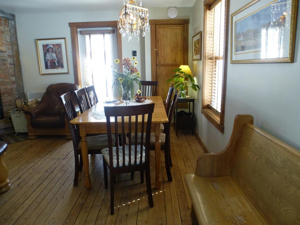 B&B Les Deux Pignons Petit-Saguenay Exterior photo